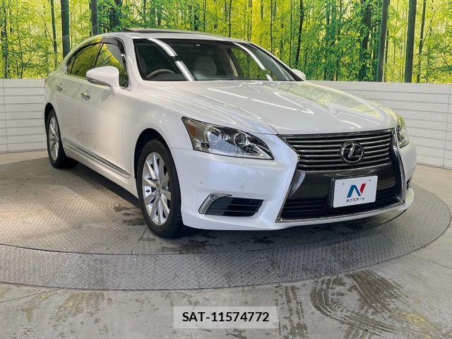 Lexus LS 2013-07 6716524-16
