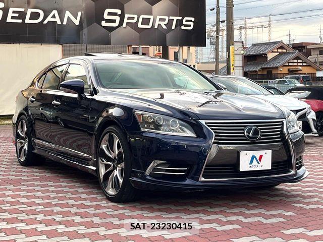 Lexus LS 2013-03 6907725-17