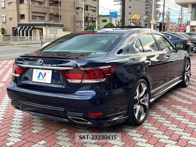 Lexus LS 2013-03 6907725-18