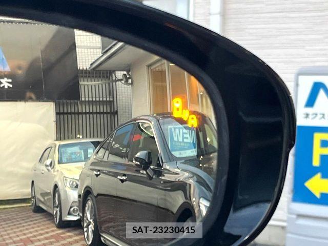 Lexus LS 2013-03 6907725-4