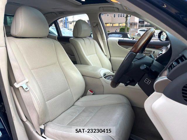 Lexus LS 2013-03 6907725-8