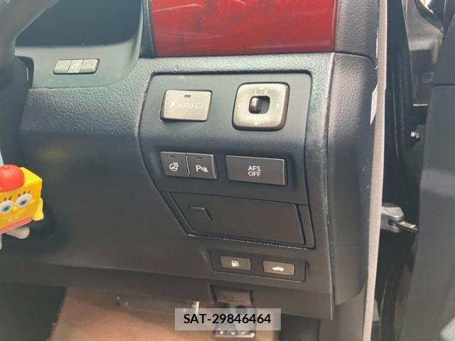 Lexus LS 2007-06 6907731-10