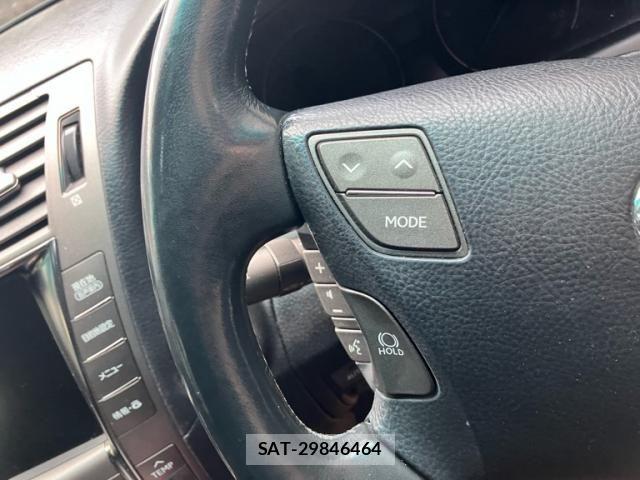 Lexus LS 2007-06 6907731-12