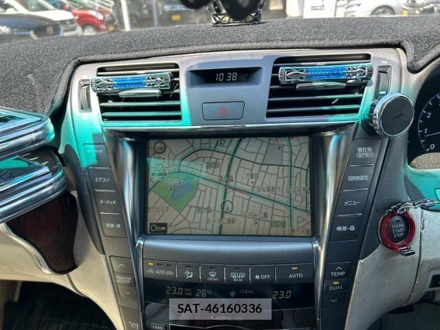 Lexus LS 2008-04 6995076-24
