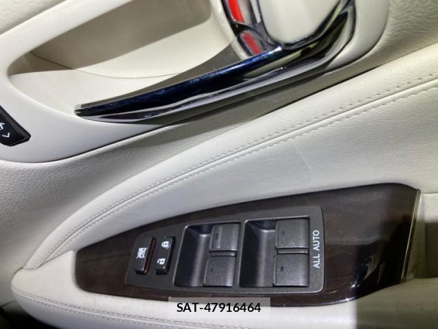 Lexus LS 2007-03 7220981-20