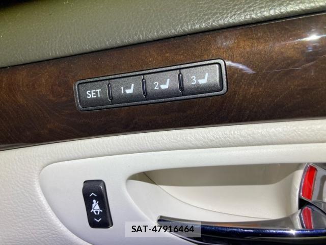 Lexus LS 2007-03 7220981-21