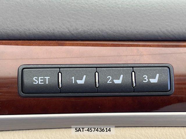 Lexus LS 2013-10 7220971-9