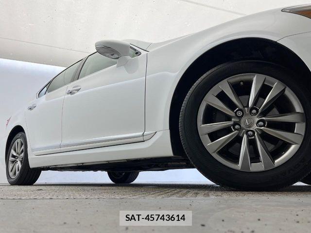 Lexus LS 2013-10 7220971-12