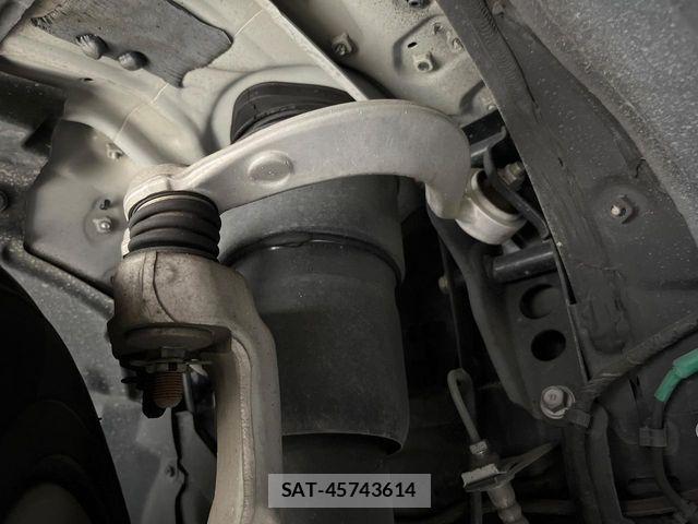 Lexus LS 2013-10 7220971-18