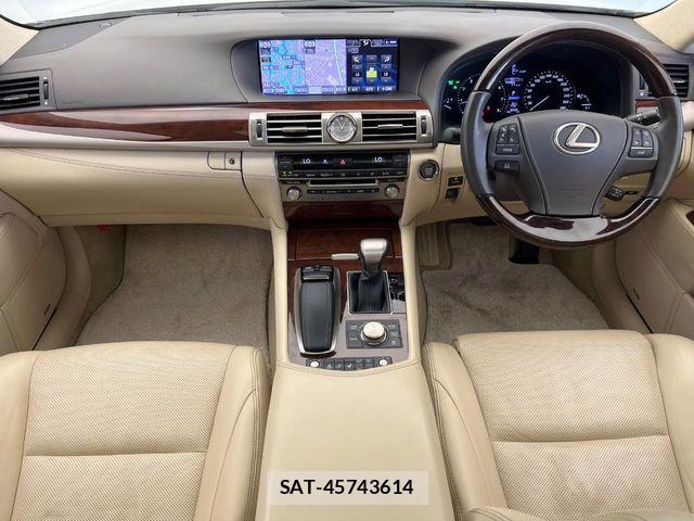 Lexus LS 2013-10 7220971-1