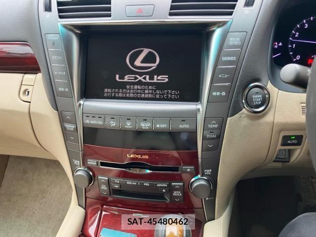 Lexus LS 2008-10 7328036-18