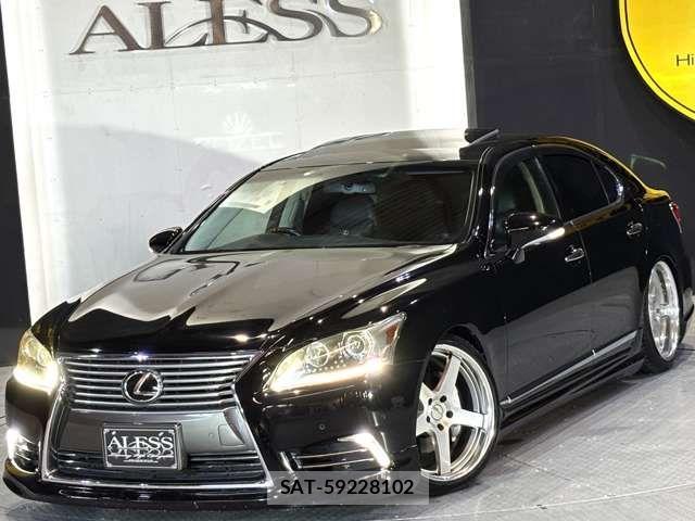 Lexus LS 2012-12 7358490-17