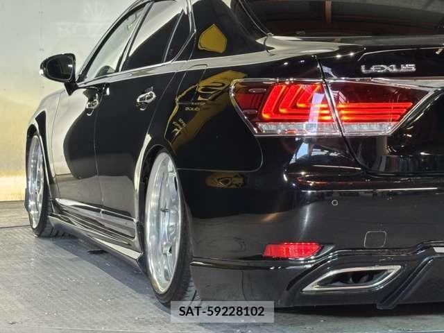 Lexus LS 2012-12 7358490-2