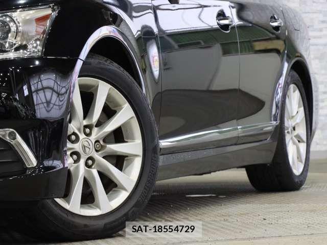 Lexus LS 2016-09 7358492-19