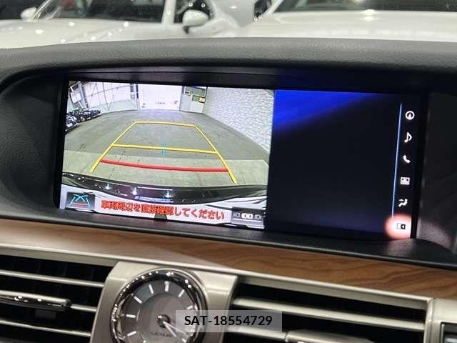 Lexus LS 2016-09 7358492-7