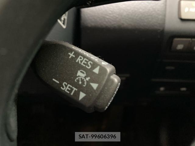 Lexus LS 2009-10 7358494-16