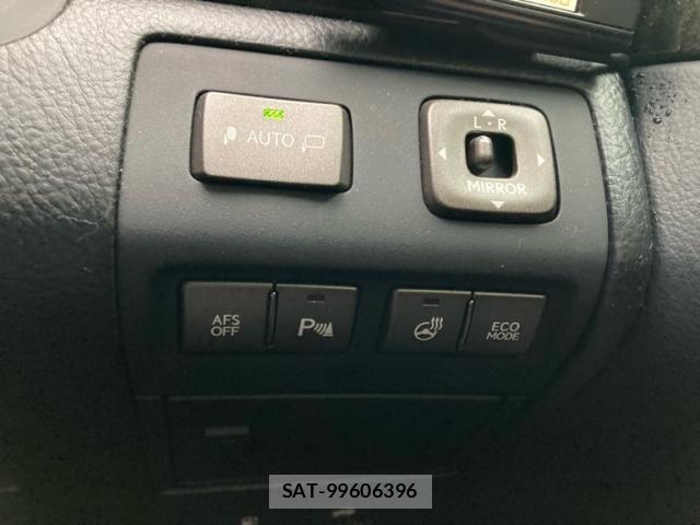 Lexus LS 2009-10 7358494-21