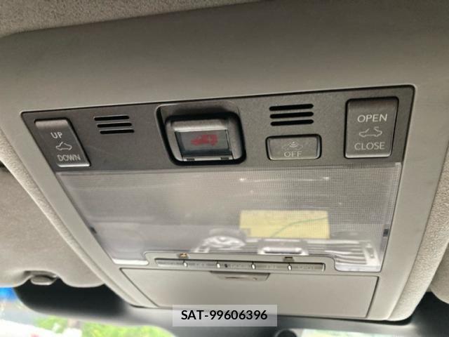 Lexus LS 2009-10 7358494-24