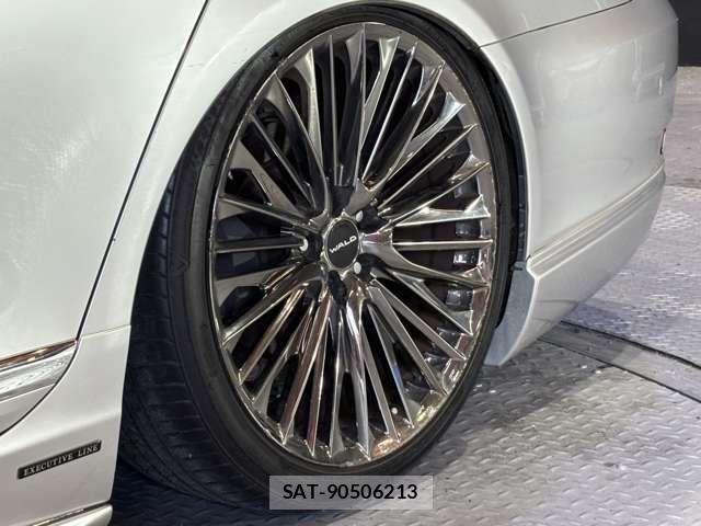 Lexus LS 2015-09 7378966-4