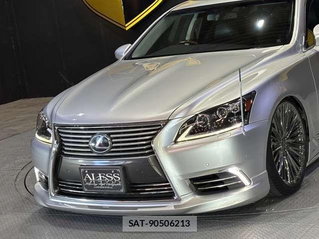 Lexus LS 2015-09 7378966-5