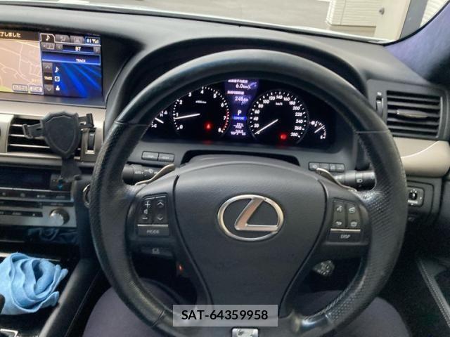 Lexus LS 2013-05 7455404-16