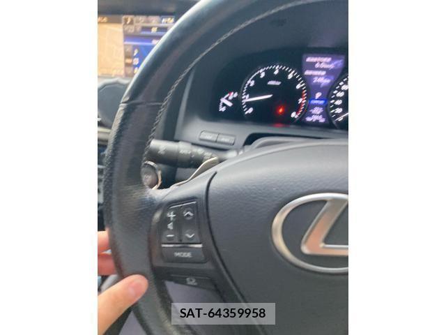 Lexus LS 2013-05 7455404-17