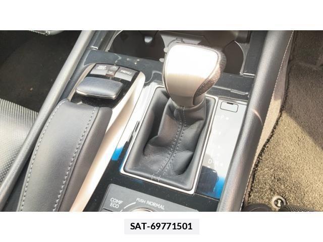 Lexus LS 2014-08 7455403-21