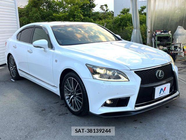 Lexus LS 2012-10 7501272-16