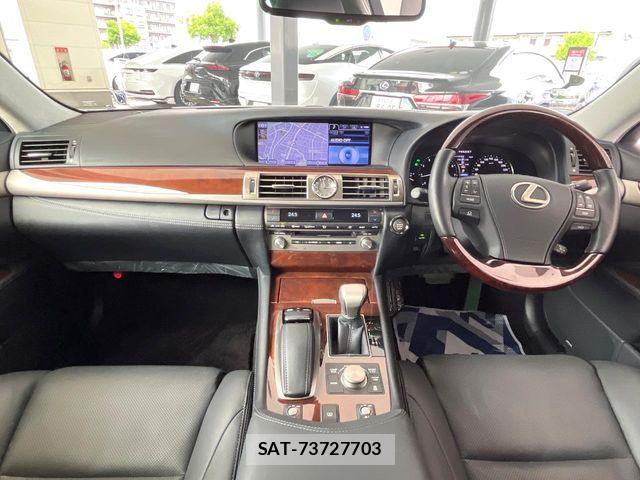 Lexus LS 2013-07 7509029-1