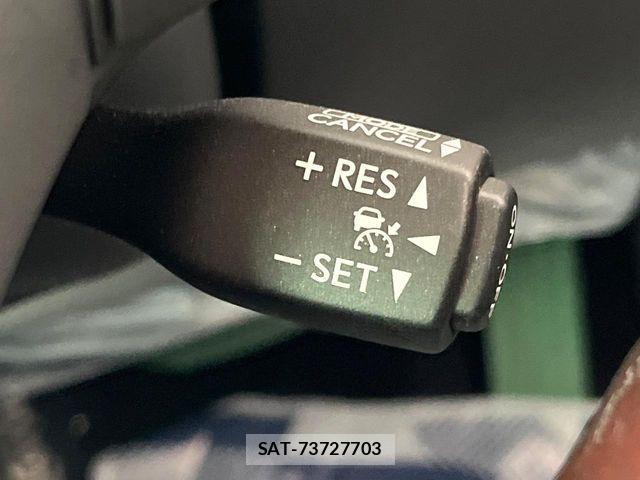 Lexus LS 2013-07 7509029-4
