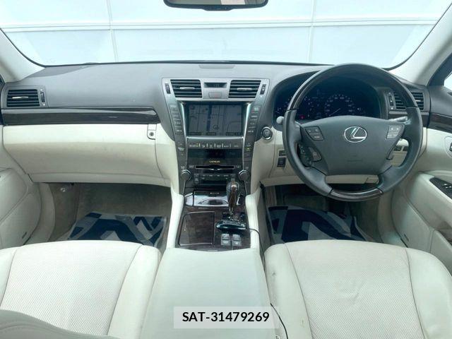 Lexus LS 2007-02 7509034-1