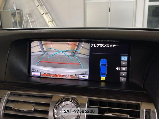 Lexus LS 2014-03 7725084-12