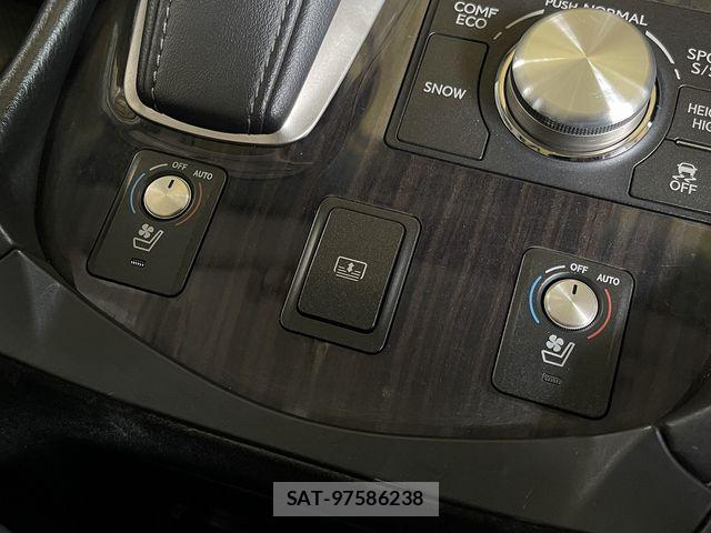 Lexus LS 2014-03 7725084-15