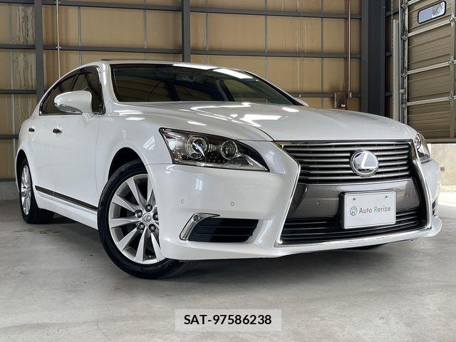 Lexus LS 2014-03 7725084-2