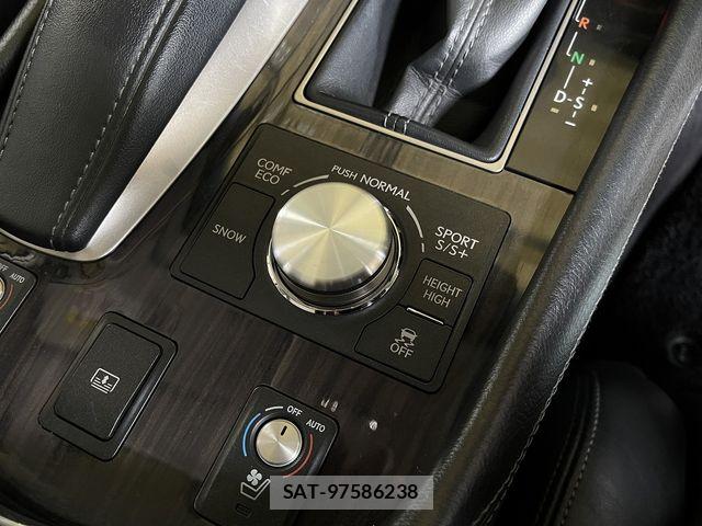 Lexus LS 2014-03 7725084-29
