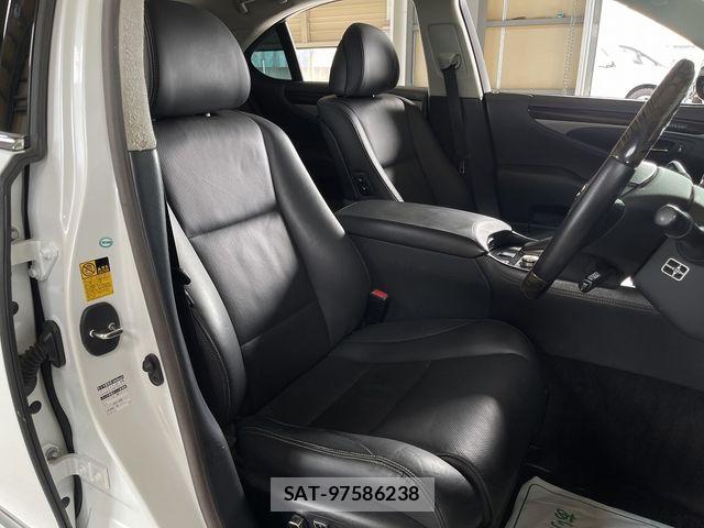 Lexus LS 2014-03 7725084-8