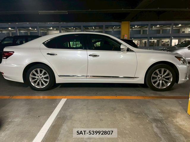 Lexus LS 2012-10 7877356-8