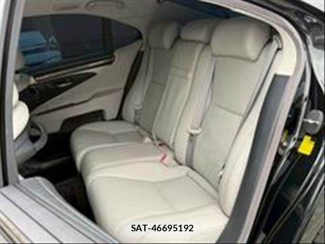 Lexus LS 2013-09 7902855-13