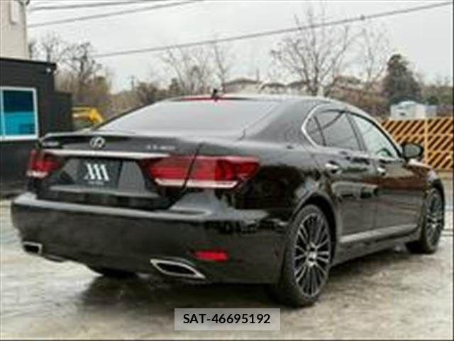 Lexus LS 2013-09 7902855-6