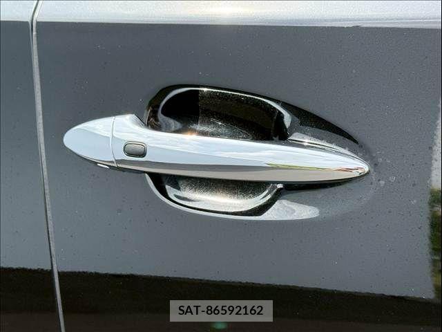 Lexus LS 2014-06 7962407-25