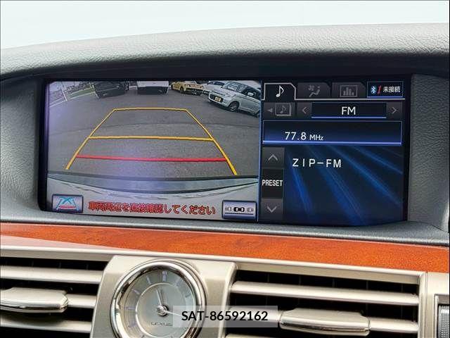 Lexus LS 2014-06 7962407-3