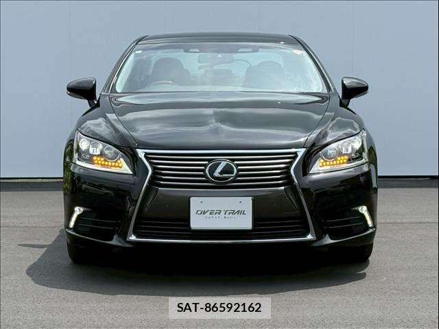 Lexus LS 2014-06 7962407-6