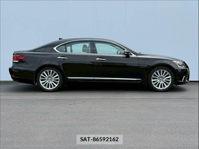 Lexus LS 2014-06 7962407-8