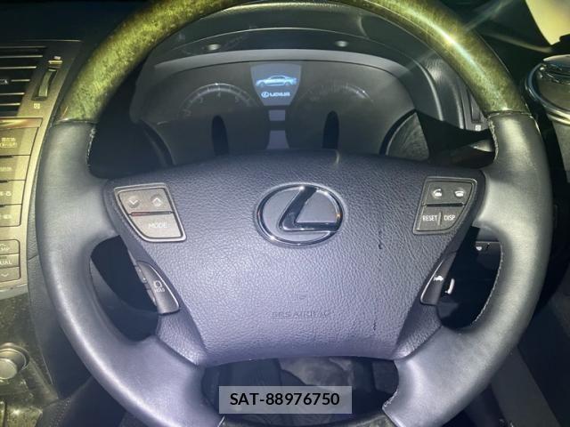 Lexus LS 2011-09 7962408-14