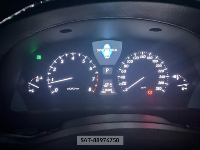 Lexus LS 2011-09 7962408-20