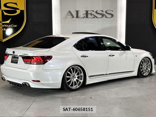 Lexus LS 2008-10 7962406-2
