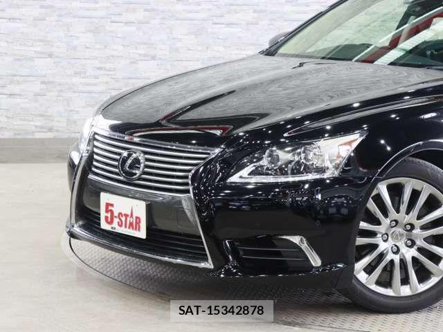 Lexus LS 2015-05 7979767-11