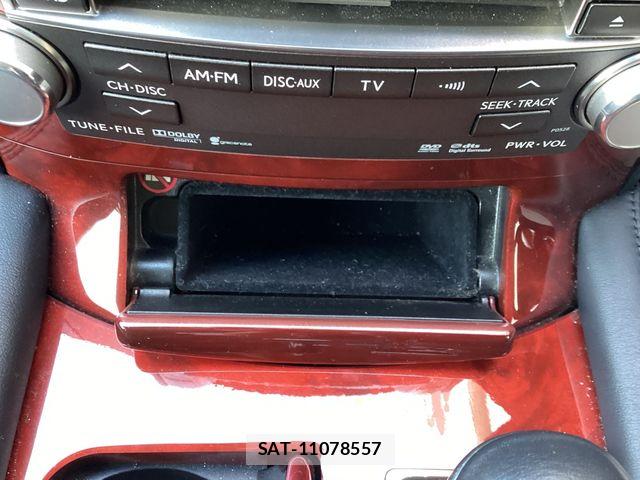 Lexus LS 2011-09 8036438-17
