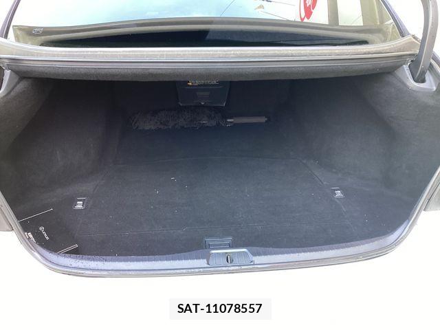 Lexus LS 2011-09 8036438-20
