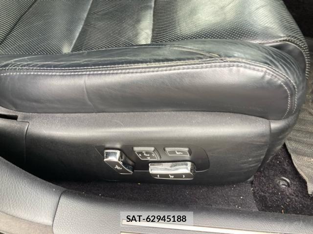 Lexus LS 2012-10 8036437-15